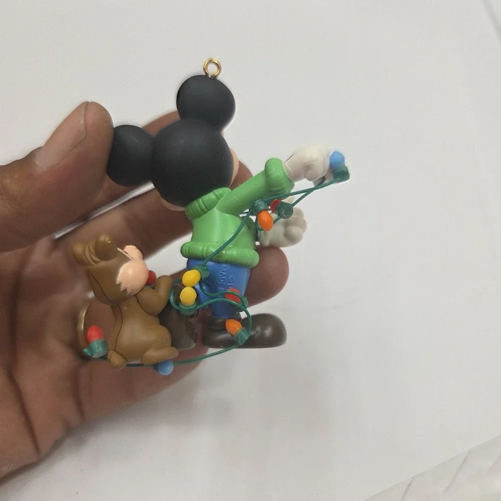 Enesco Disney Mickey Mouse Chipmunk Christmas Lights Tree Rific Ornament